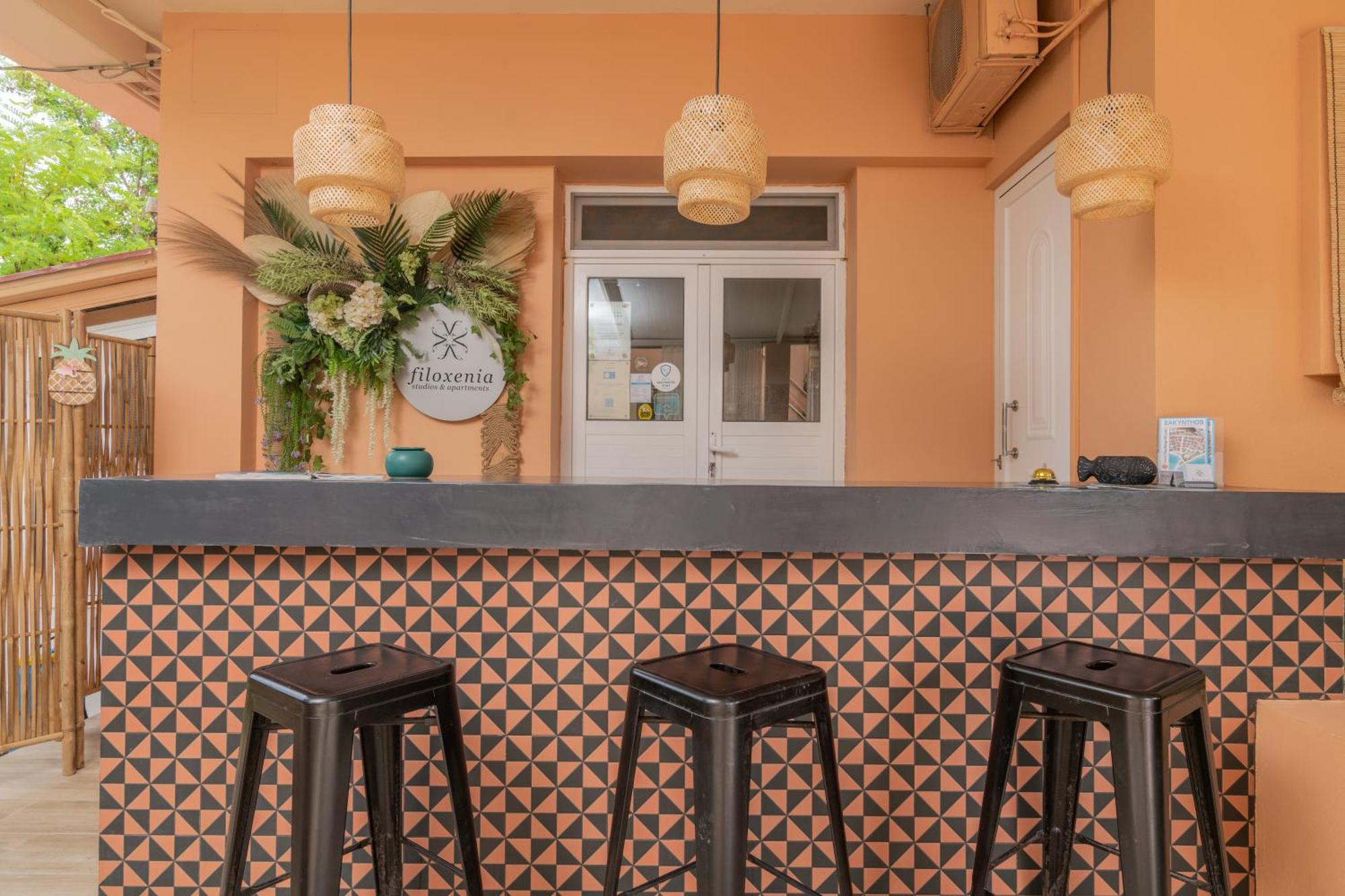 זקינטוס טאון Filoxenia Luxury Studios & Apartments מראה חיצוני תמונה